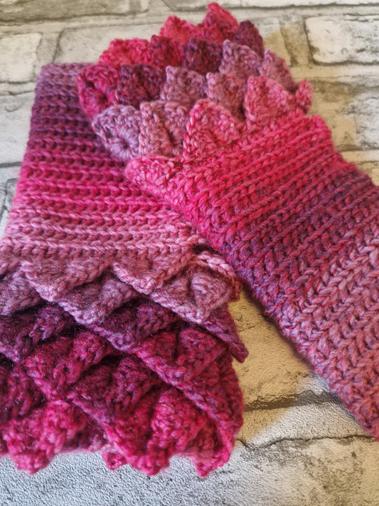 Dragonscale Fingerless Gloves