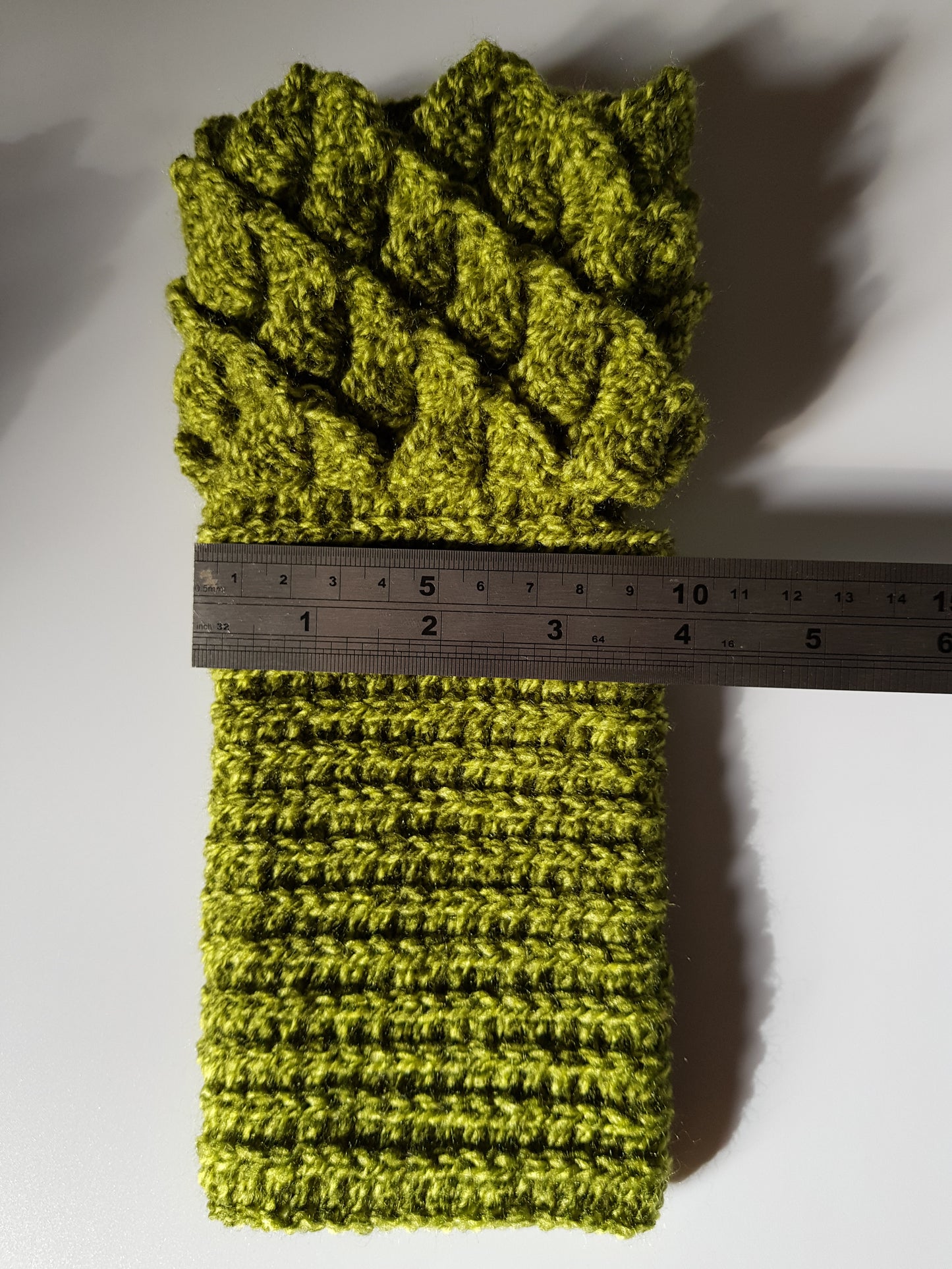 Dragonscale Fingerless Gloves