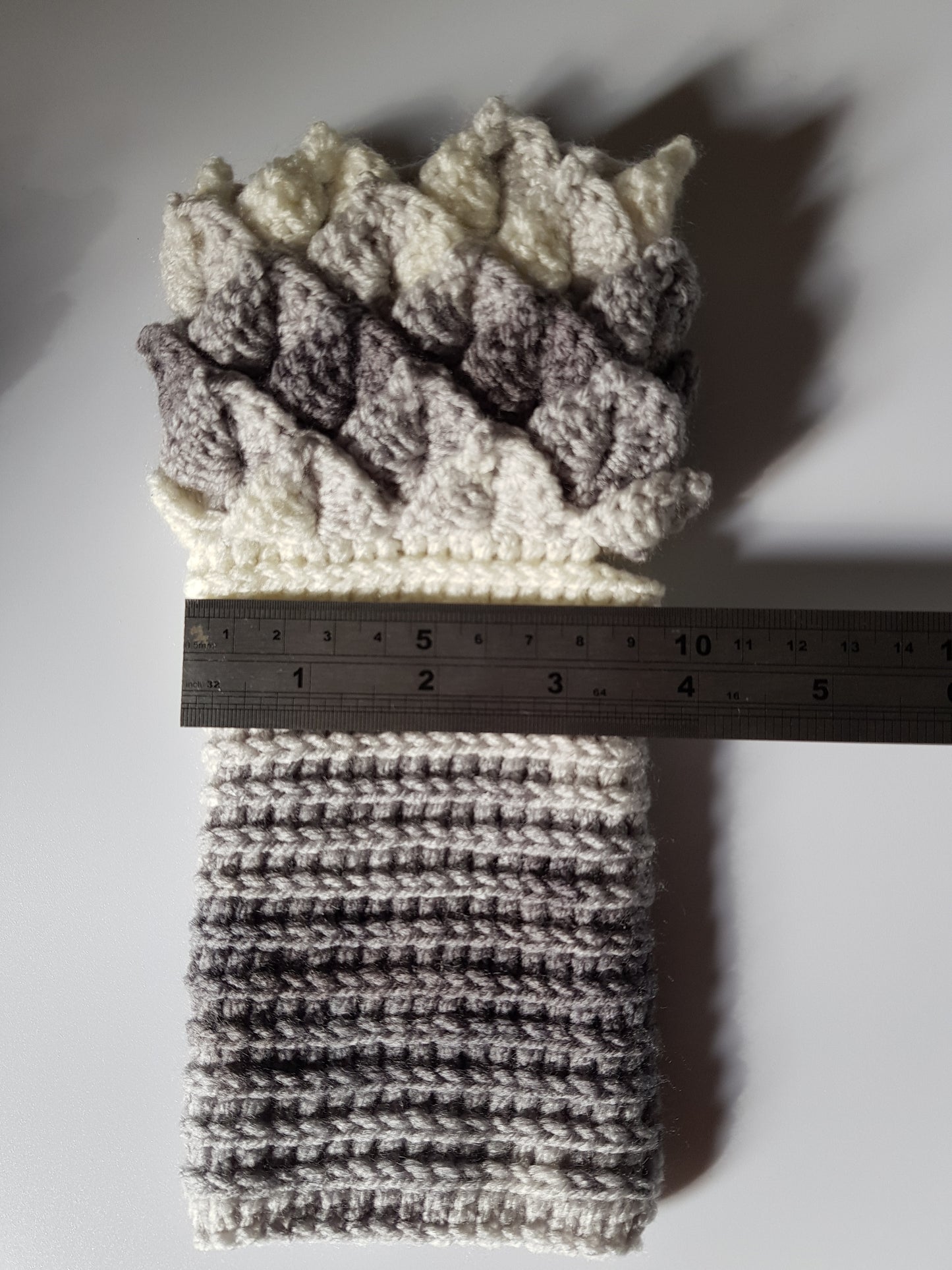 Dragonscale Fingerless Gloves