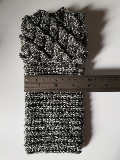 Dragonscale Fingerless Gloves