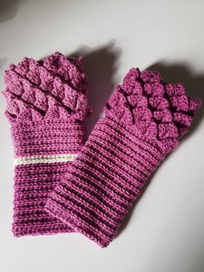 Dragonscale Fingerless Gloves