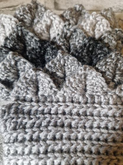 Dragonscale Fingerless Gloves