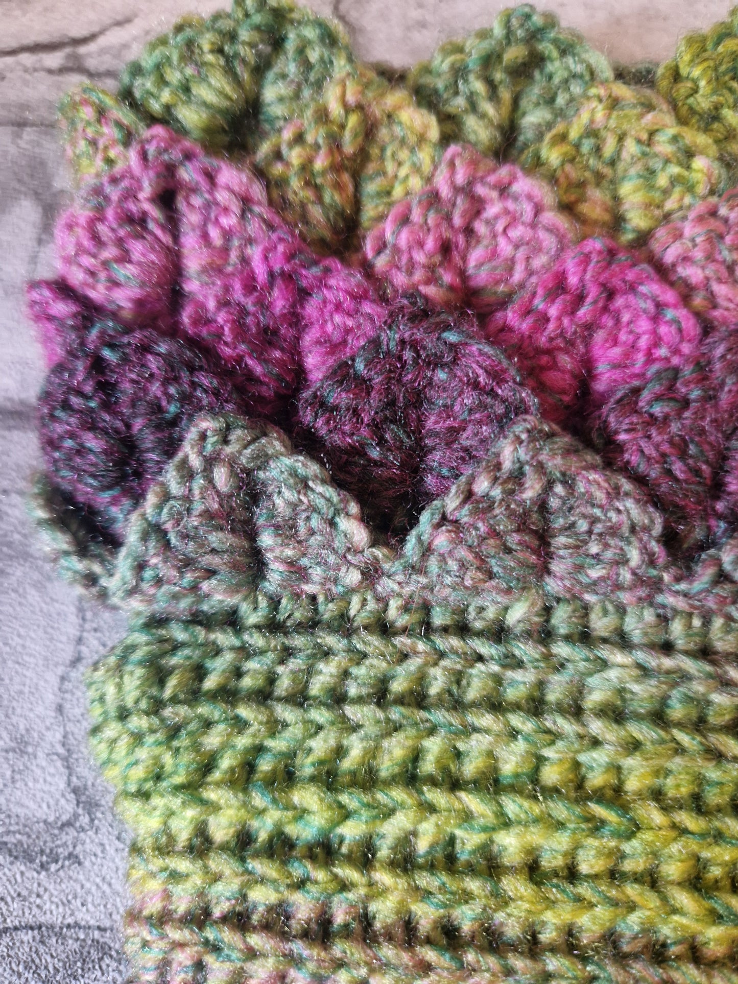 Dragonscale Fingerless Gloves