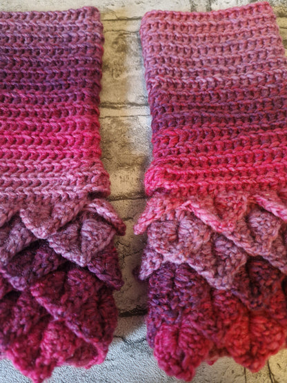 Dragonscale Fingerless Gloves