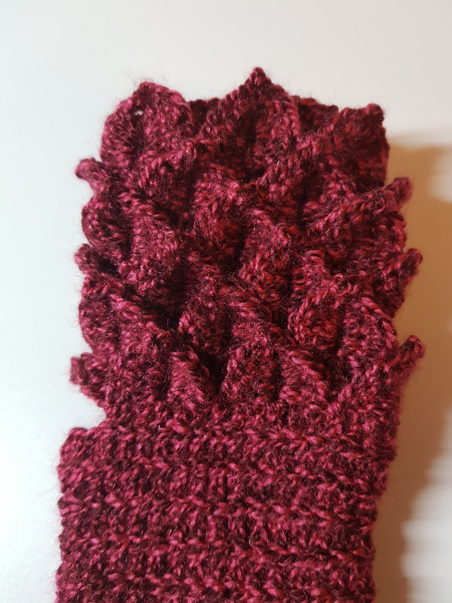 Dragonscale Fingerless Gloves